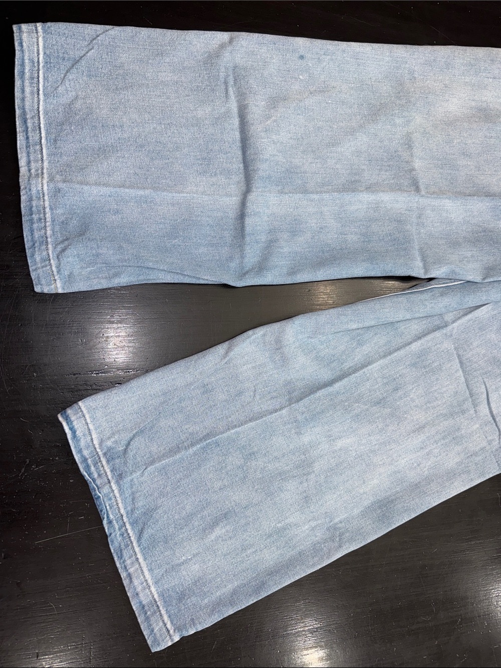 GAP pull on high rise wide leg light wash jeans. size XL. like new condition. - Picture 8 of 12
